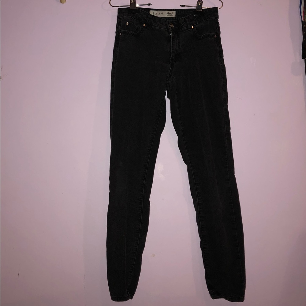 black tight non ripped skinny jeans